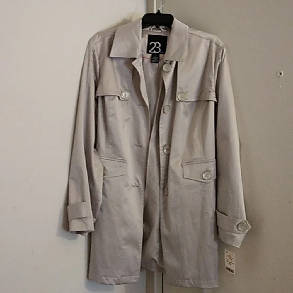 Tan  Trench Coat light weight NWT - Picture 4 of 5